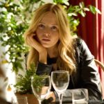 how-ellie-bamber-dealt-with-the-terror-—-and-surprising-empowerment-—-that-came-with-playing-kate-moss