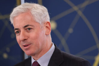bollore-pushes-universal-music-group-to-reject-ackman’s-$64-billion-takeover-bid