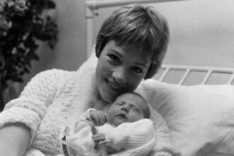 julie-andrews’-children:-meet-her-three-adult-daughters