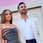 jennifer-lopez-crowns-brett-goldstein,-her-office-romance-co-star,-as-best-man-in-a-romantic-series