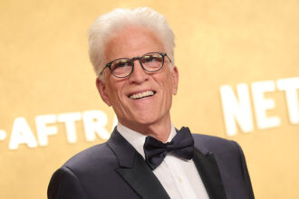 ted-danson-joins-elizabeth-banks-and-rob-delaney-in-a-comedy-series-on-apple-tv