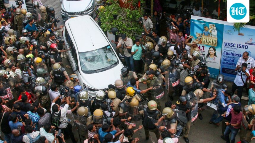 8-people-arrested-for-attacking-ed-officials-after-raid-on-former-kerala-chief-minister-pinarayi-vijayan’s-residence