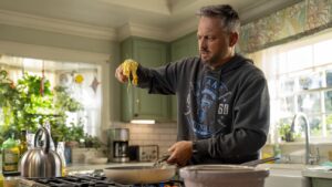 nate-bargatze-on-his-first-movie-the-breadwinner,-his-discounted-tickets,-and-his-much-discussed-emmys-party