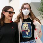 why-does-violet-affleck-wear-a-mask?-what-did-she-say-about-making-a-healthy-choice?
