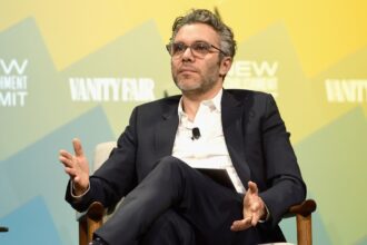 cbs-news-is-hiring-nick-pelton-to-run-“60-minutes”-in-a-major-overhaul