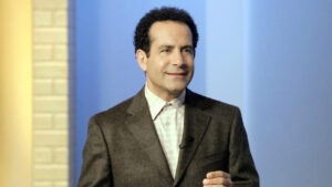 tony-shalhoub-reunites-with-the-“monk”-team-on-cbs’-“einstein.”