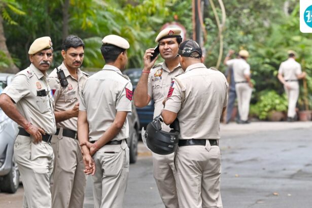 delhi-mira-bagh-stabbing:-a-minor-was-allegedly-targeted-due-to-his-relationship-with-the-accused’s-sister