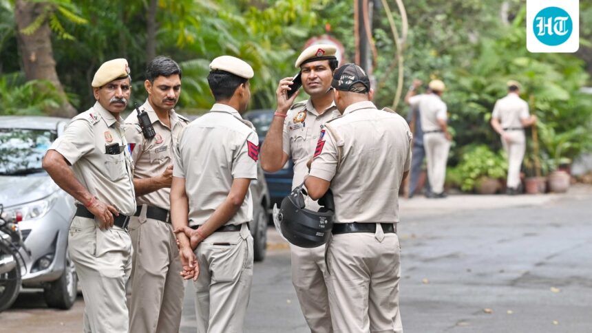 delhi-mira-bagh-stabbing:-a-minor-was-allegedly-targeted-due-to-his-relationship-with-the-accused’s-sister