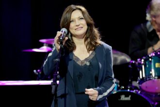 artists-retreat-from-freedom-250:-bret-michaels,-martina-mcbride-and-more