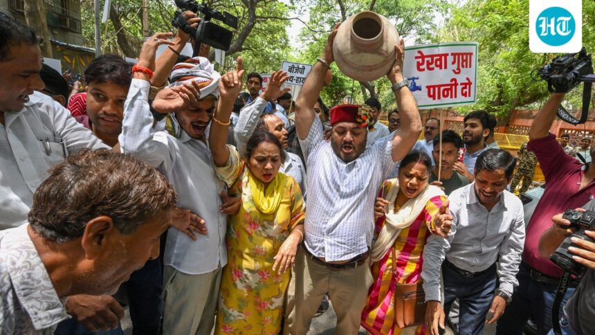 water-crisis-continues-in-delhi-with-supplies-lasting-more-than-a-week-in-several-pockets