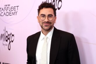 dan-levy-compares-the-success-of-“heated-rivalry”-to-that-of-“schitt’s-creek”:-both-“only-exist-because-canada-saw-the-value-in-them-first.”