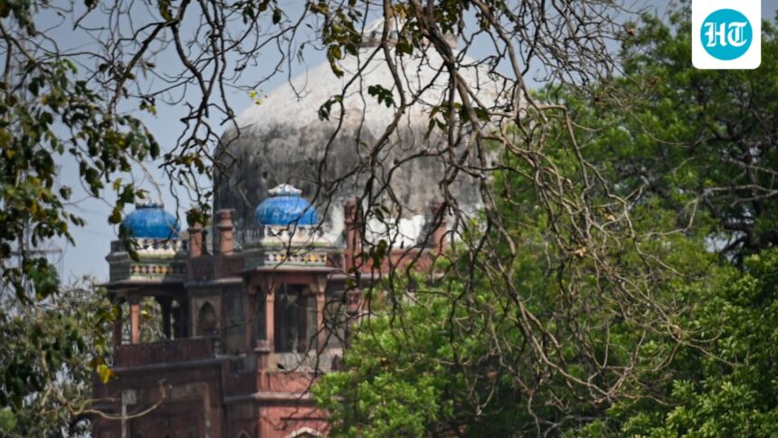 he-has-repeatedly-told-delhi-golf-club-not-to-obstruct-visitors-to-the-cemetery-asi-chief | GIBN he-has-repeatedly-told-delhi-golf-club-not-to-obstruct-visitors-to-the-cemetery:-asi-chief