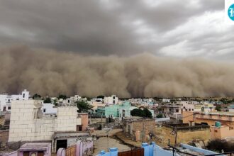 day-turns-dark-as-a-huge-dust-storm-sweeps-parts-of-rajasthan,-with-wind-speeds-reaching-80-km-per-hour-|-video