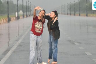 delhi-may-see-light-rains-again-as-drop-in-temperature-brings-relief-from-heat-|-check-imd-forecast