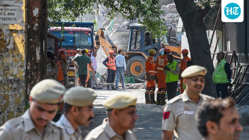 building-collapse-in-delhi-caught-on-camera-6-dead-10-injured-so-far-in-accident-near-saket-metro-station | GIBN building-collapse-in-delhi-caught-on-camera:-6-dead,-10-injured-so-far-in-accident-near-saket-metro-station