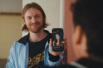 going-‘weirder’-for-netflix’s-‘beef’-season-2-score-may-earn-phineas-his-first-emmy-award