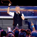 bruce-springsteen-and-the-e-street-band-cap-fiery-land-of-hopes-and-dreams-us-tour-in-philadelphia