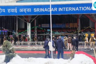 baggage-restrictions-at-srinagar-airport-force-pilgrims-to-make-a-re-stopover-in-ahmedabad