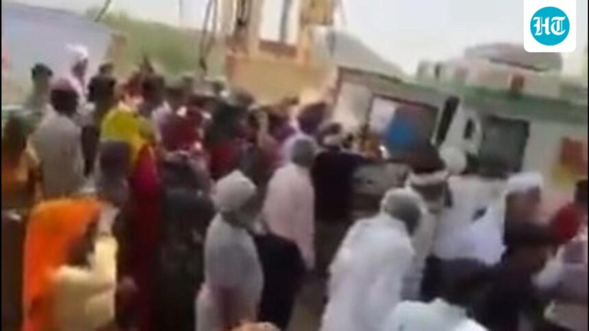 10-people-were-injured-after-goons-opened-fire-and-attacked-villagers-in-raj-opposing-illegal-mining | GIBN 10-people-were-injured-after-goons-opened-fire-and-attacked-villagers-in-raj-opposing-illegal-mining