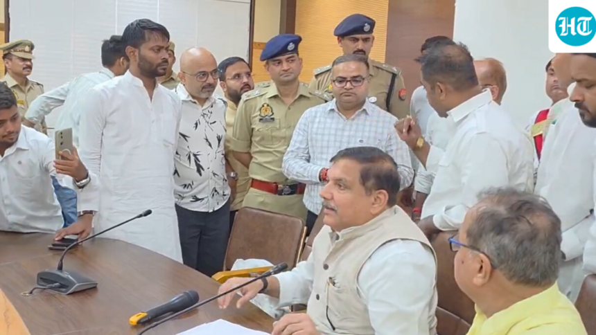 ‘dictatorship-at-its-peak’:-aap’s-sanjay-singh-was-holding-discussion-on-exam-chaos,-then-up-police-entered-|-he-watches
