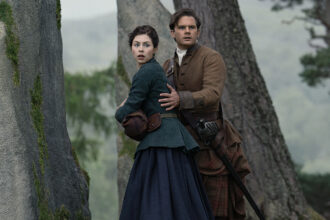 happy-‘outlander’-day:-starz-reveals-the-premiere-date-for-‘blood-of-my-blood’-season-2.