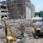 the-building-that-collapsed-in-delhi’s-saeedulagab-area-has-been-‘seized’-by-mcd,-but-no-action-has-been-taken