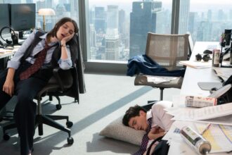 ‘unsuitable-for-work’-review:-mindy-kaling’s-gen-z-hulu-comedy-is-fun,-if-dated,-hang-it-up