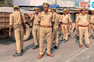453-nepalese-nationals-were-rescued-from-an-alleged-net-scam-in-kushinagar-in-up
