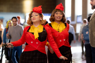 ‘stop!-which!-train!’-the-director-denies-the-use-of-artificial-intelligence-in-the-film:-“the-film-is-entirely-human-made,”-led-by-rupaul