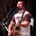 noah-kahan-helped-push-the-vermont-ticket-scalping-bill-into-law