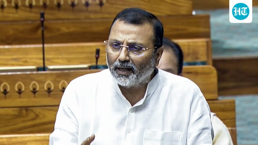“the-nehru-gandhi-family-deserves-the-titles-of-traitor-and-deceiver”:-nishikant-dubey