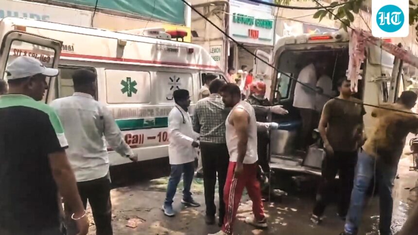malviya-nagar-fire-live:-21-killed-in-south-delhi-restaurant-fire,-officials-say;-prime-minister-modi-expresses-his-condolences