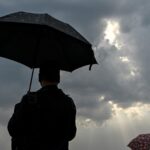 delhi-weather:-yellow-alert-in-the-capital-for-light-rain-and-thunderstorms-during-the-next-two-days