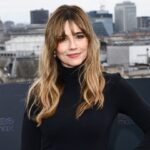 linda-cardellini-loves-a-challenge