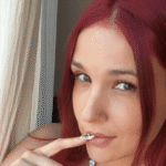 from-parody-to-becoming-a-parody:-reinventing-sarothika-online