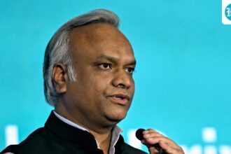 congress-stands-with-pk-hariprasad;-karnataka-cm-will-decide-the-portfolios,-says-minister-priyank-karg