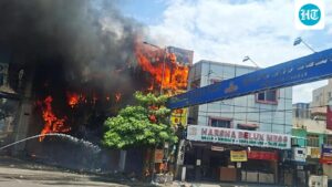 massive-fire-ravages-shops-in-a-complex-in-ameerpet,-hyderabad;-no-victims