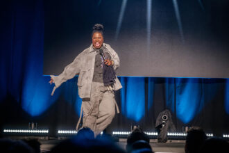 you-can’t-handle-leslie-jones-at-ten