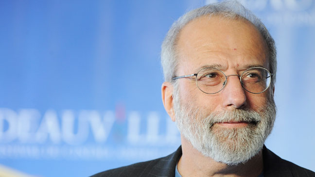 the-head-of-the-eastern-writers-guild-denounces-the-“almost-constant-level-of-editorial-interference”-at-cbs-news