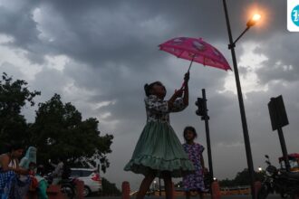 delhi-becomes-cold-after-sudden-strong-storm-and-rain.-indore-is-unusually-cold-for-june:-weather-wrap