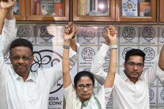 tmc’s-firhad-hakim-resigns-from-kolkata-mayor-as-chaos-escalates-in-mamata’s-party