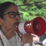 phone-calls,-prayers-and-kalighat-meeting:-mamata-struggles-to-maintain-her-tmc