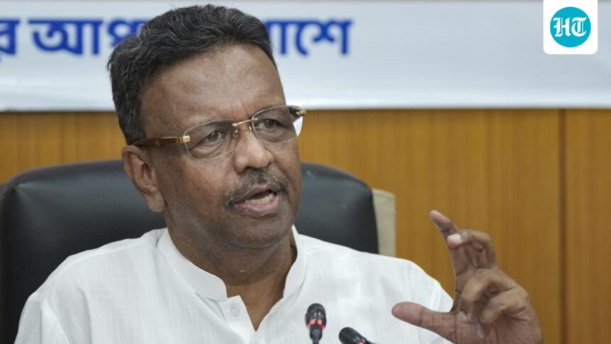 tmc-leader-firhad-hakim-resigns-from-the-post-of-mayor-of-kolkata-municipality