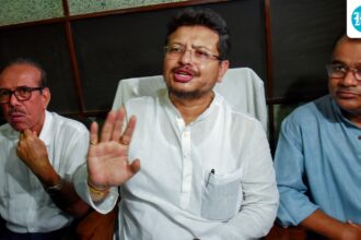 mamata-banerjee-faces-problem-as-tmc-rebel-ritabrata-banerjee-demands-more-support