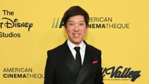 netflix-film-boss-says-streamer-has-‘accepted’-it-won’t-work-with-releases-from-‘directors-who-still-want-theatrical-releases’