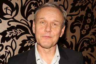who-is-anthony-head?-profile-of-‘ted-lasso’-and-buffy-the-vampire-slayer-star-who-has-died-at-the-age-of-72