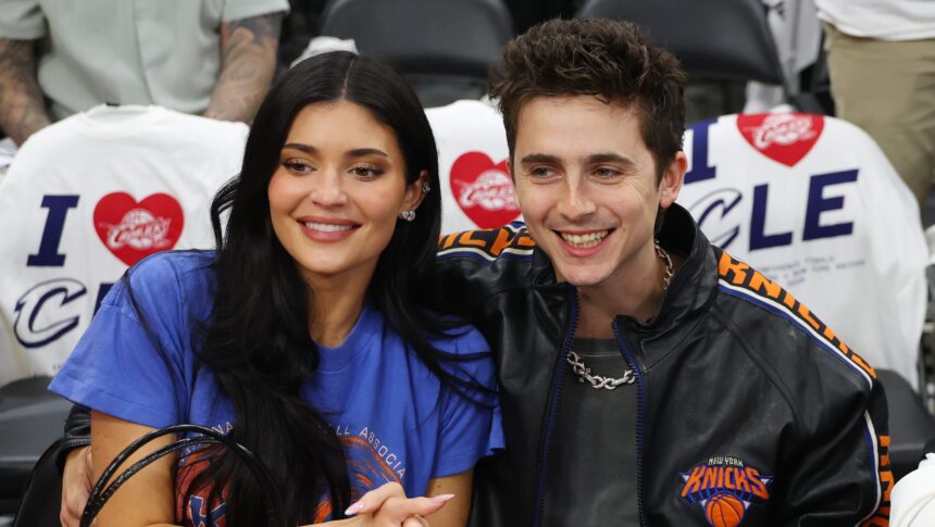 kylie-jenner-and-timothee-chalamet’s-kiss-on-courtside-sells-us-a-fantasy-here’s-what-comes-next.