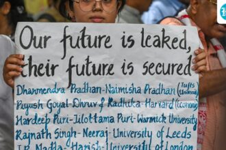 children-are-feeling-anxious,-parents-are-feeling-the-pressure-too,-and-both-are-landing-in-the-‘cockroach’-protest:-‘we-want-a-movement-you-can-trust’