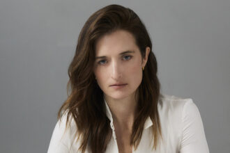 grace-gummer-talks-about-the-emotional-finale-of-her-‘love-story’-and-criticism-from-caroline-kennedy’s-son-jack-schlossberg