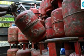 center-says-cooking-gas-in-india-is-still-cheaper.-explains-why-lpg-prices-are-rising-again